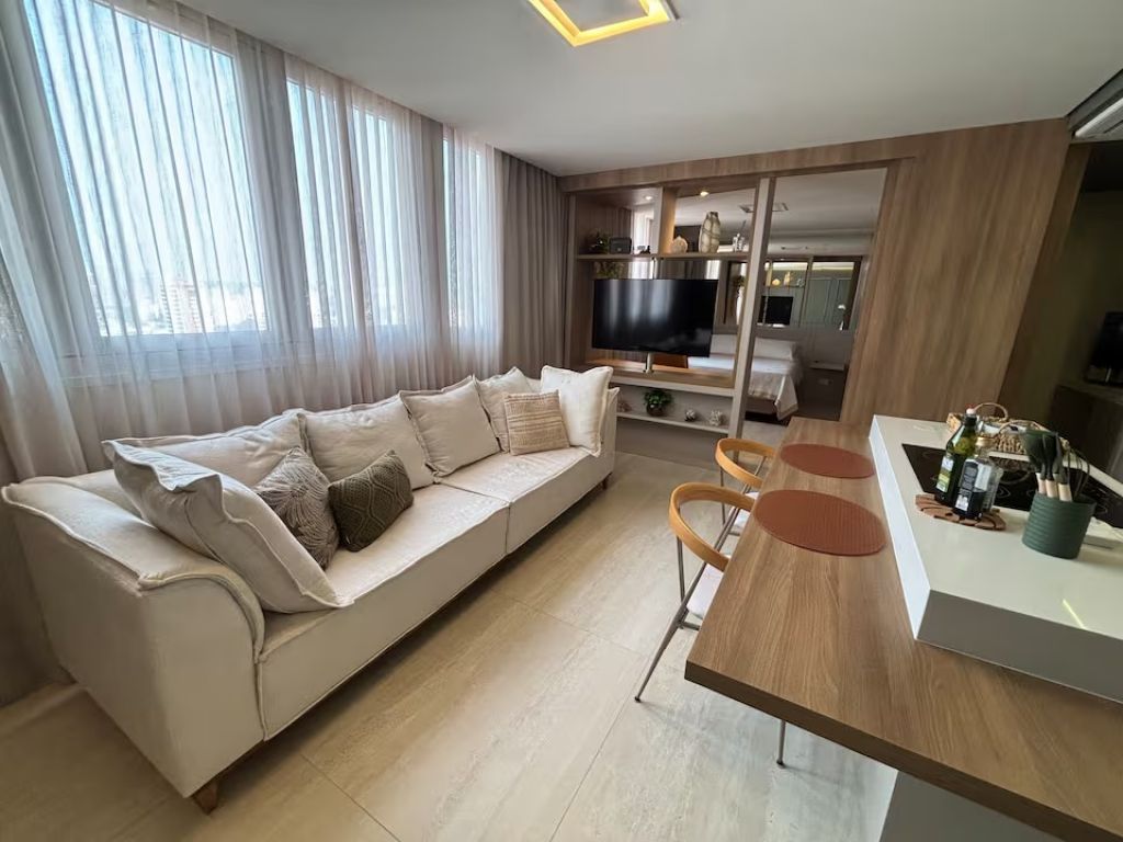 Flat Blue Tree Faria Lima